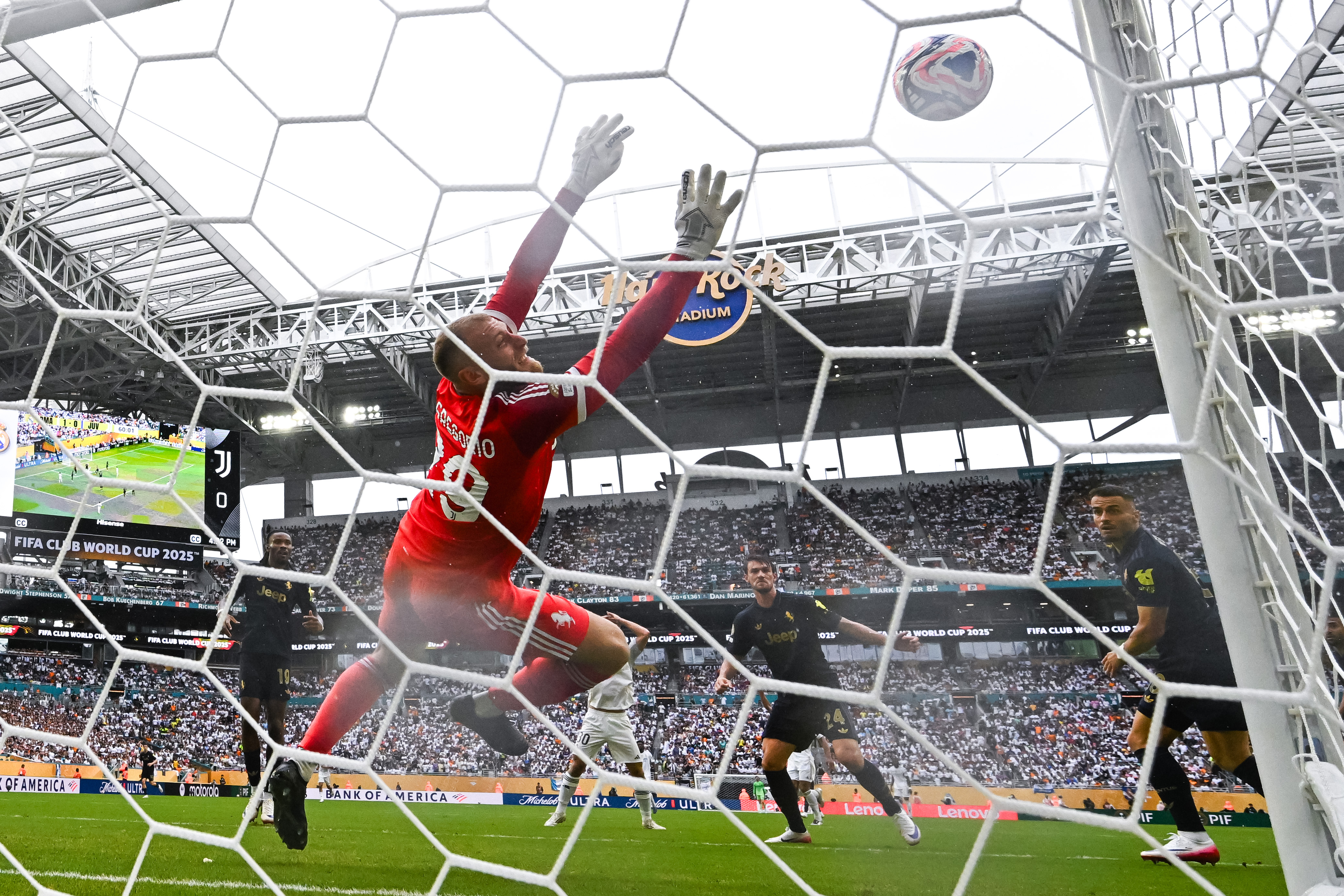 九游体育地址-皇家马德里豪取全胜，轻松晋级八强的简单介绍