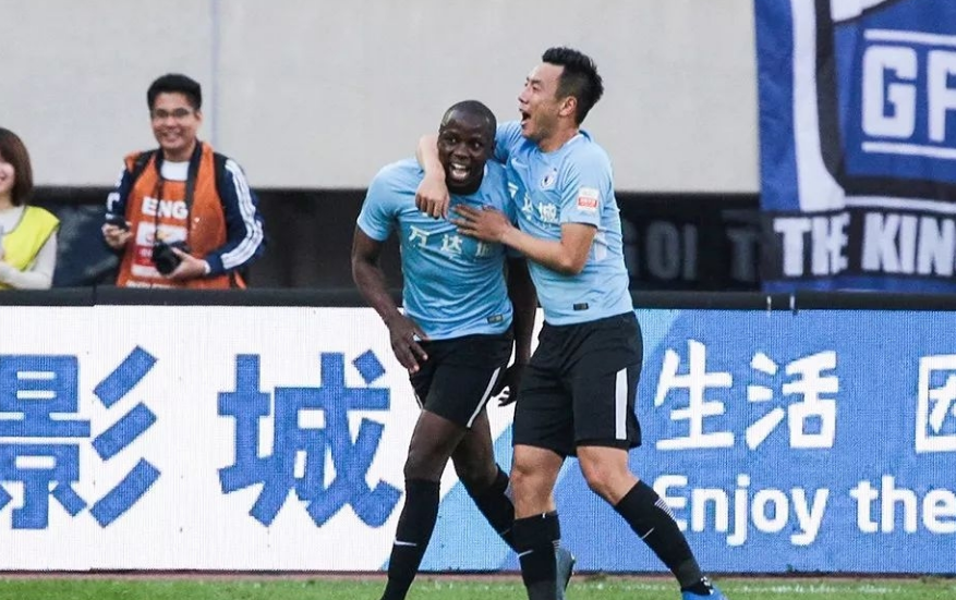 包含江苏苏宁主场迎战大连一方,双方实力堪比的词条 包含江苏苏宁主场迎战大连一方,双方实力堪比的词条