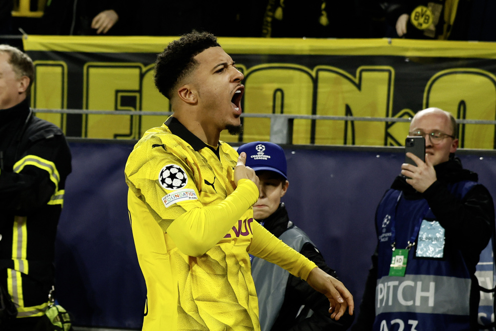 多特蒙德球员表现出色,战胜强敌 多特蒙德球员表现出色,战胜强敌