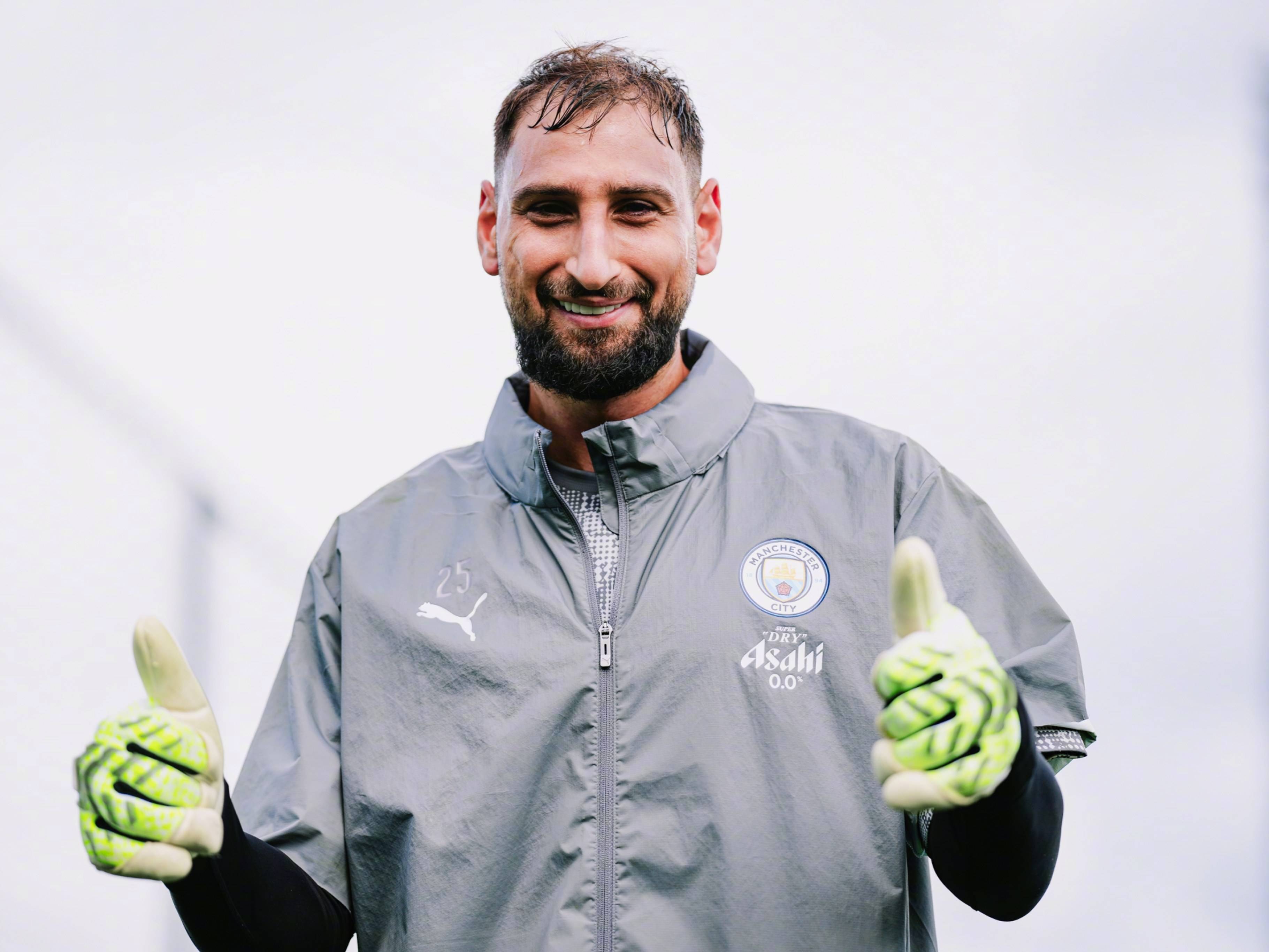 包含曼城遭遇擂台，力挽狂澜晋级的词条