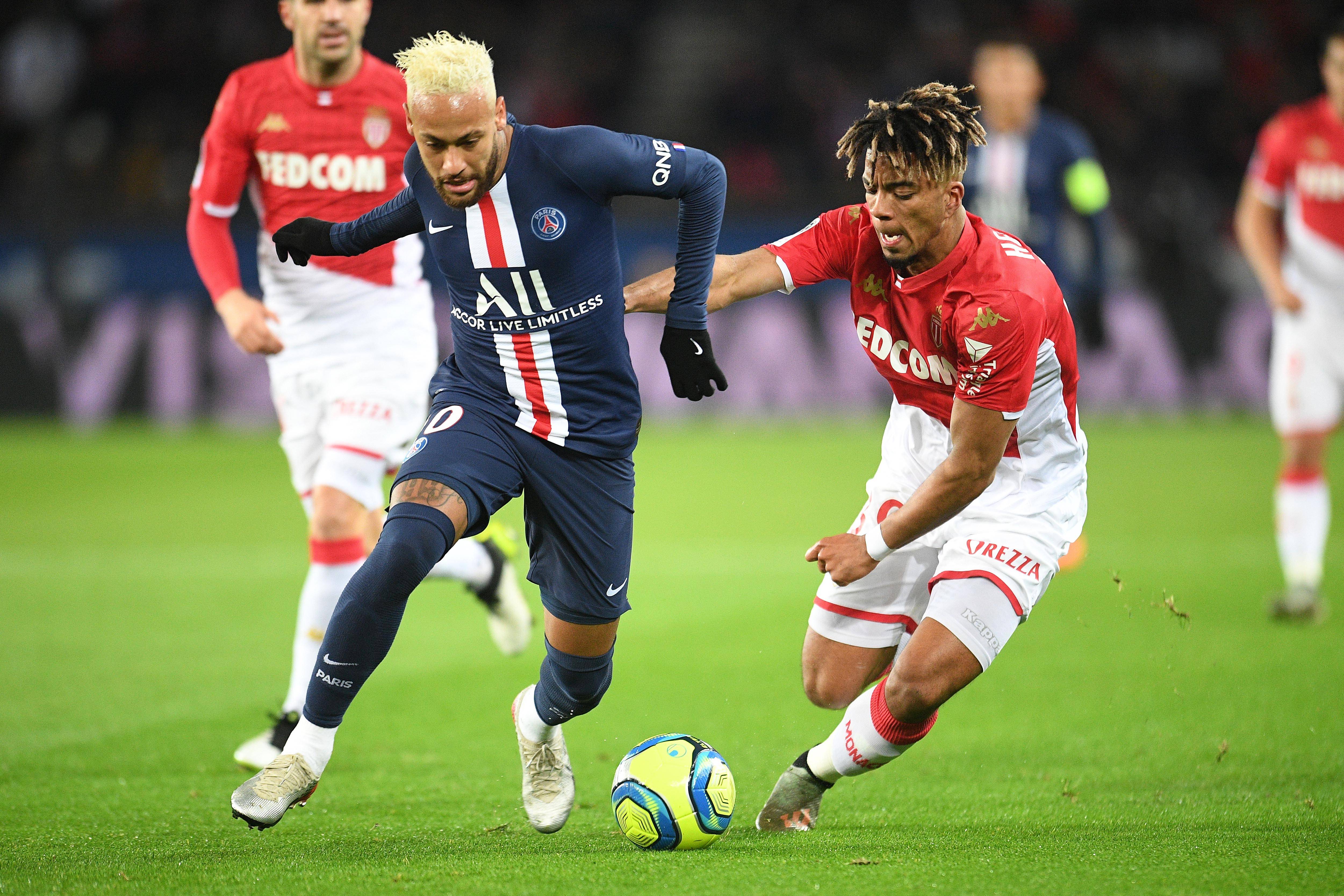 关于巴黎圣日耳曼大胜洛里昂,继续领跑法甲的信息 关于巴黎圣日耳曼大胜洛里昂,继续领跑法甲的信息