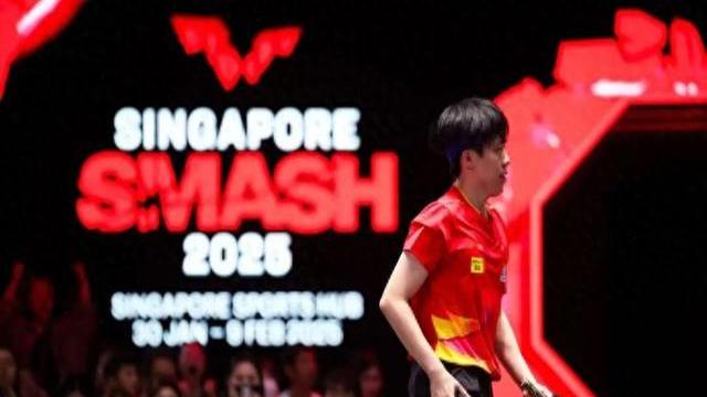 选手纷纷亮相冠军赛台,角逐激烈的简单介绍 选手纷纷亮相冠军赛台,角逐激烈的简单介绍