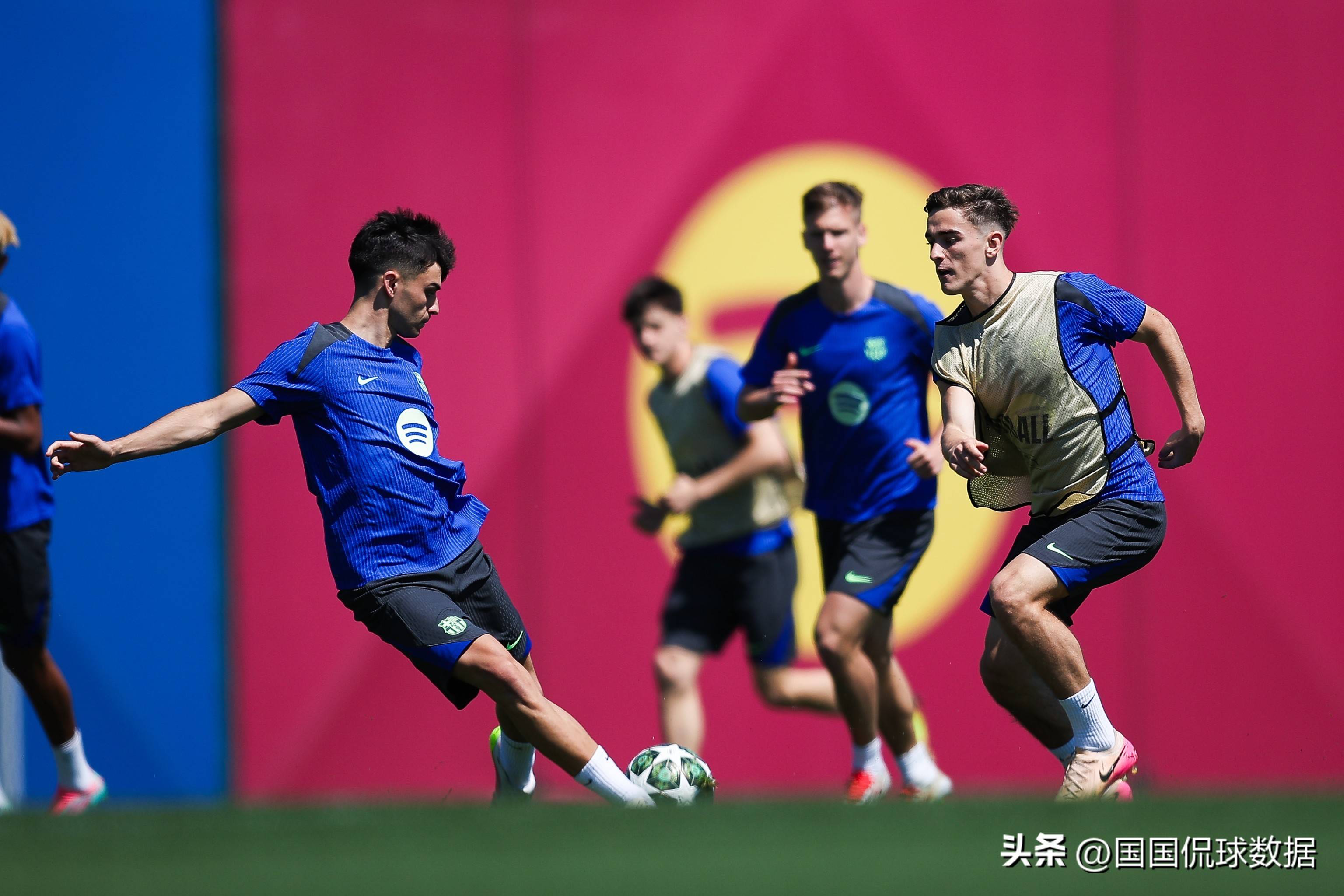 守住领先优势,球队成功晋级淘汰赛 守住领先优势,球队成功晋级淘汰赛