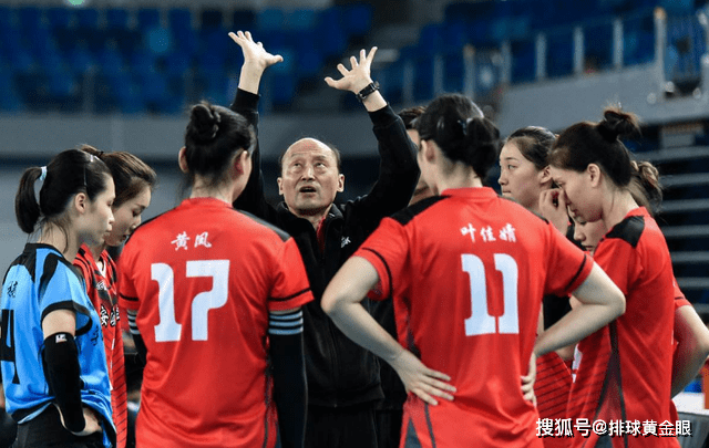 战术变化助球队逆转,表现得到认可 战术变化助球队逆转,表现得到认可