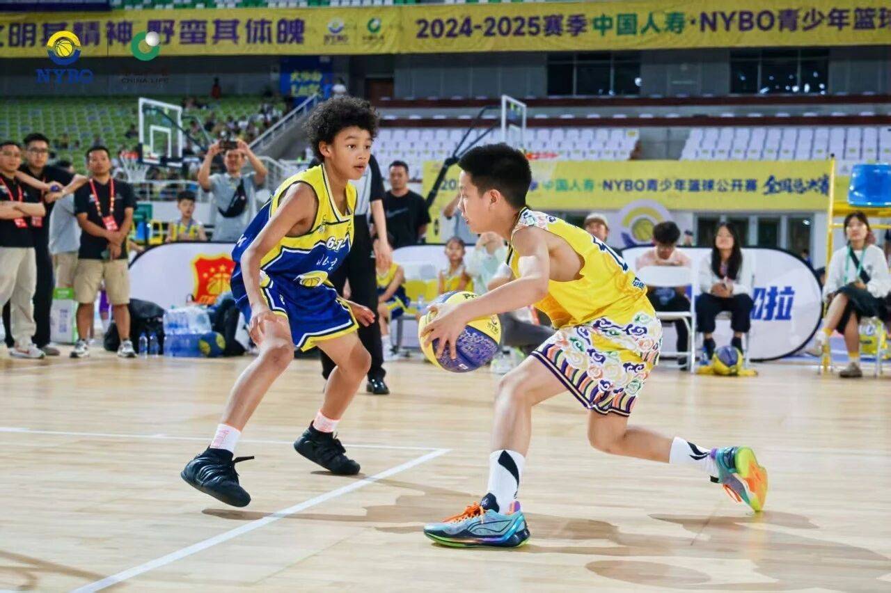 包含神奇篮球比赛中球员的高光时刻感动无数观众的词条