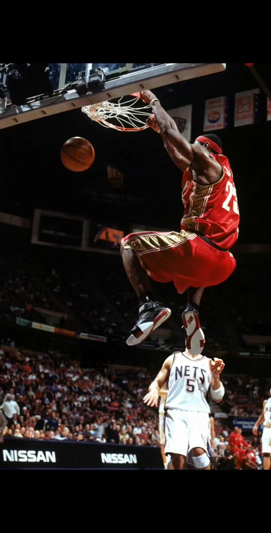 包含神奇篮球比赛中球员的高光时刻感动无数观众的词条