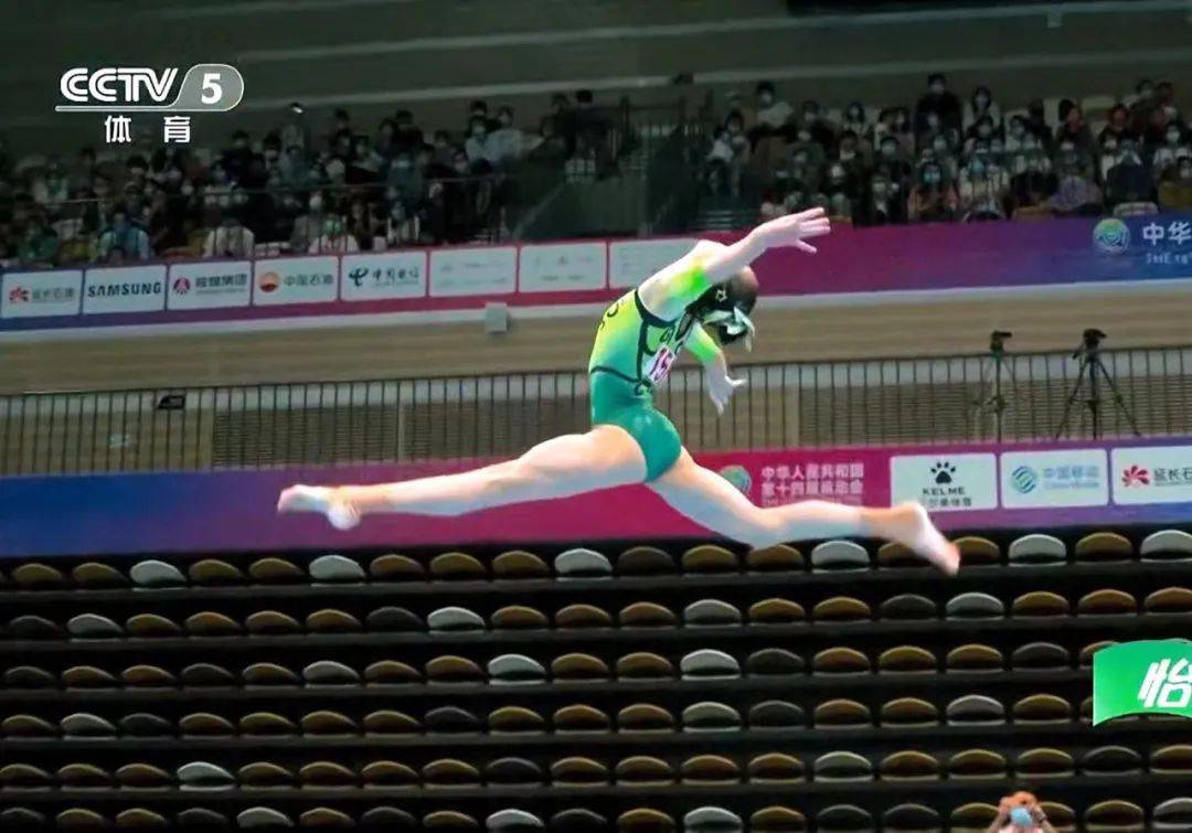 九游体育网页版-日本体操冠军表现出色，赢得全场掌声